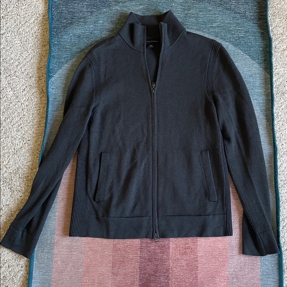 Banana Republic Men's Dark Gray Wool Zip-Up Sweater - Picture 5 of 9